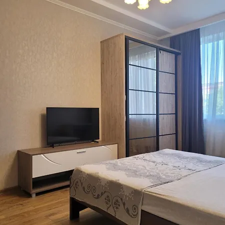 Rc Mandarin Apartment *